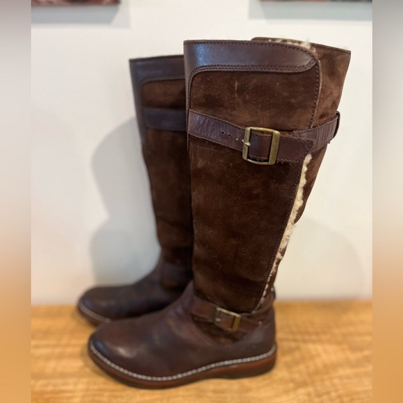 UGG Australia women’s dunwich chocolate brown suede and leather boots size 7 EUC - Picture 5 of 11